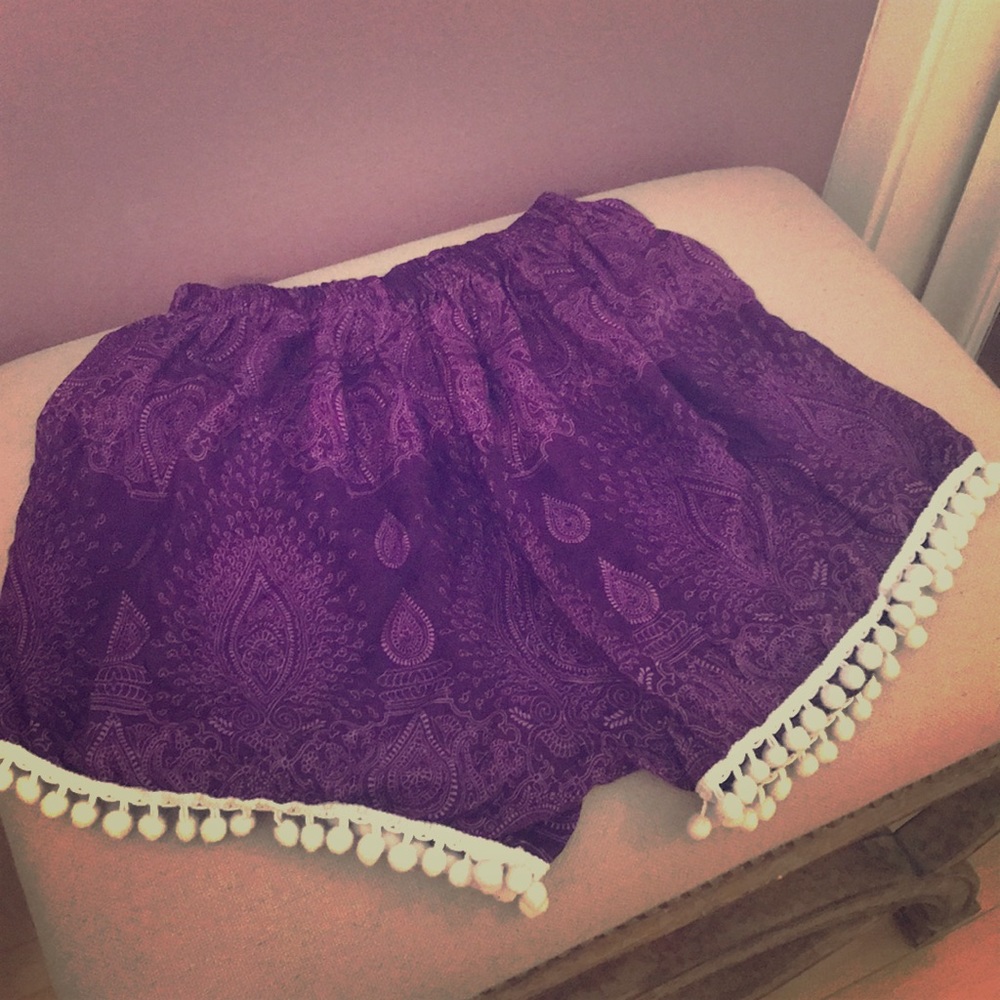 Brand new White pom pom shorts